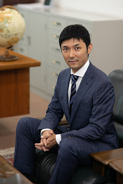 代表取締役